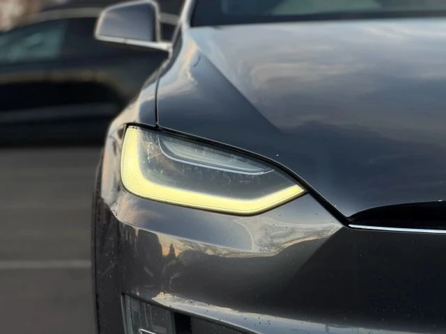 2017 Tesla Model X - Image 6 of 21