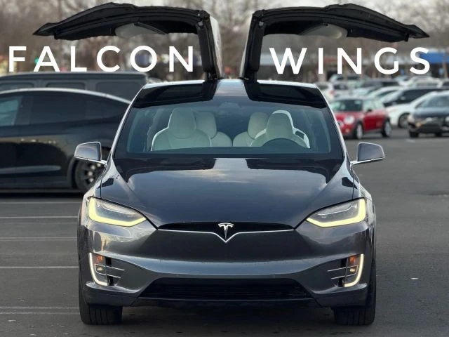 2017 Tesla Model X - Image 10 of 12