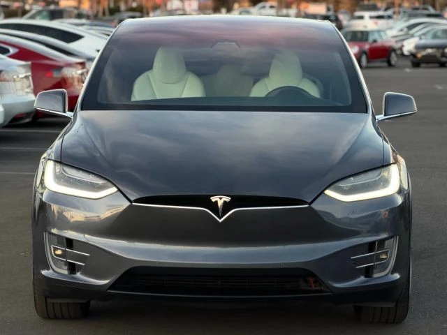 2017 Tesla Model X - Image 5 of 12