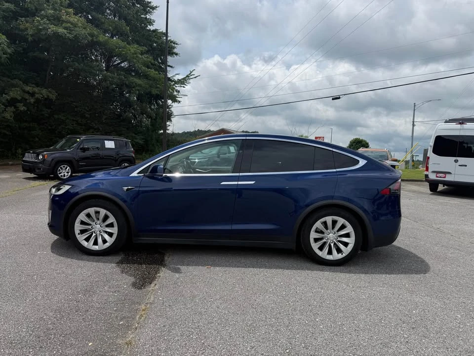 2017 Tesla Model X - Image 2 of 18