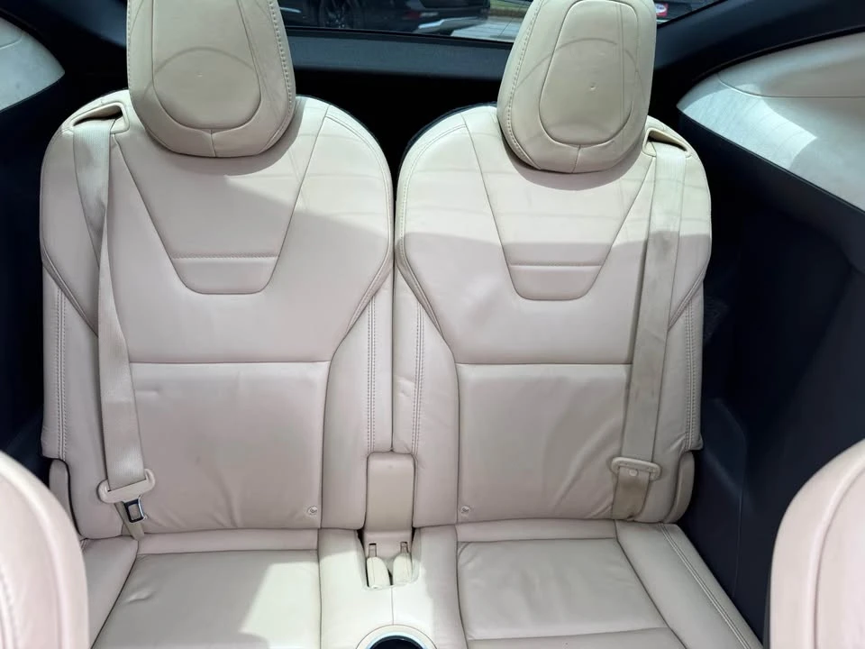 2017 Tesla Model X - Image 15 of 18