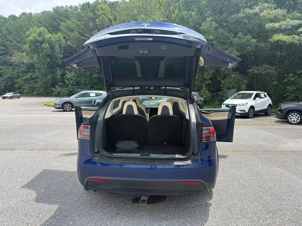 2017 Tesla Model X - Image 6 of 18