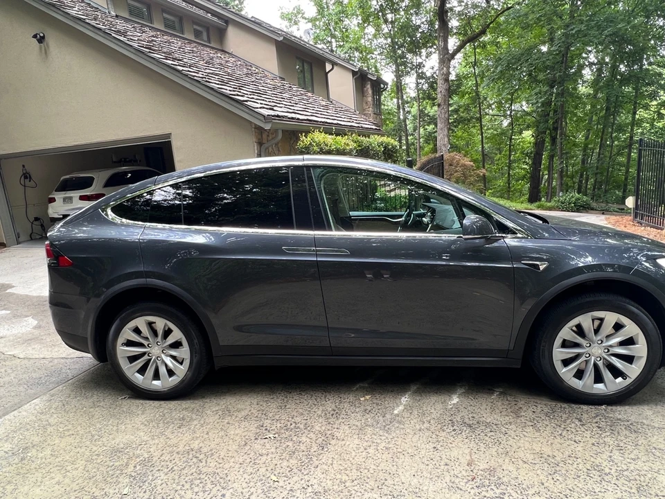 2017 Tesla Model X - Image 6 of 21