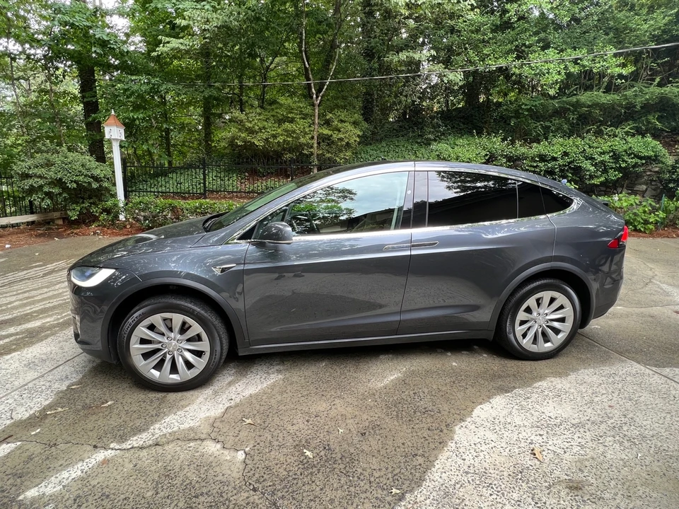 2017 Tesla Model X - Image 7 of 21