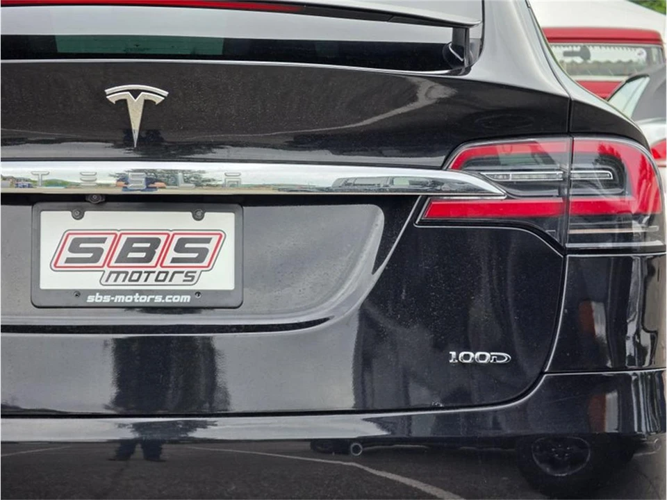 2017 Tesla Roadster - Image 12 of 31