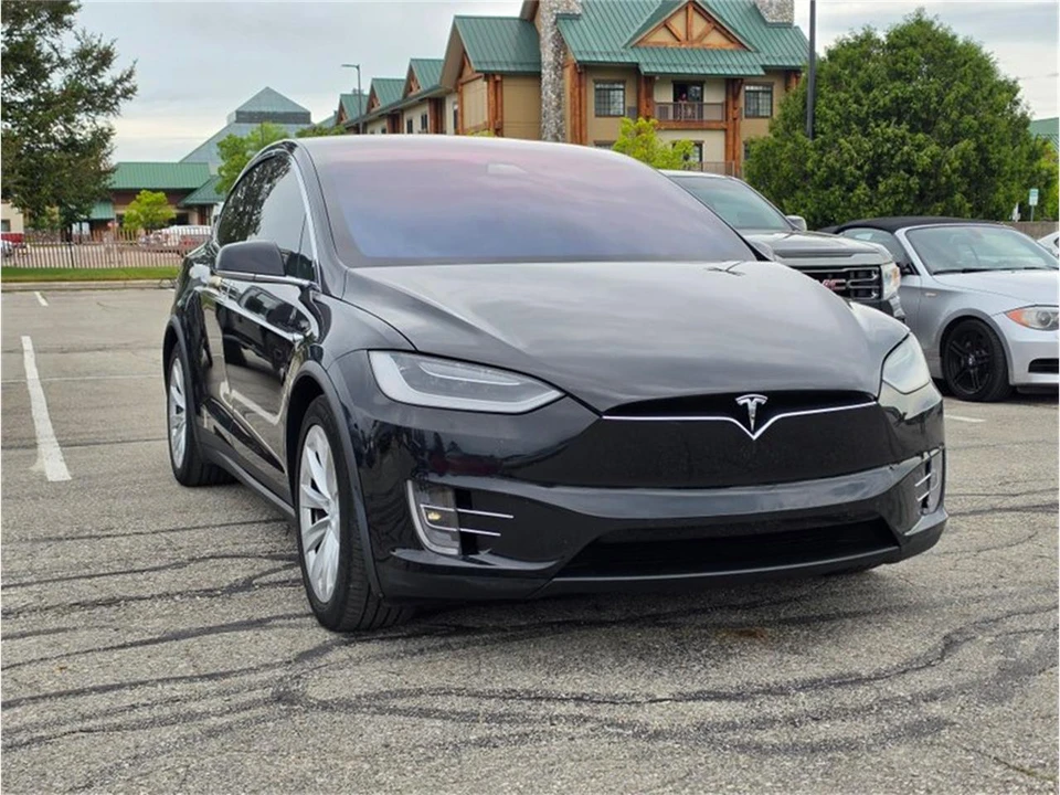 2017 Tesla Roadster - Image 20 of 31
