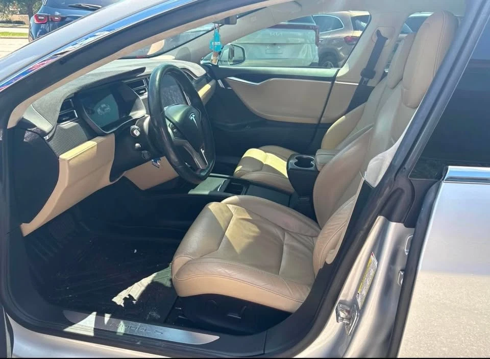 2017 Tesla Model S - Image 5 of 6
