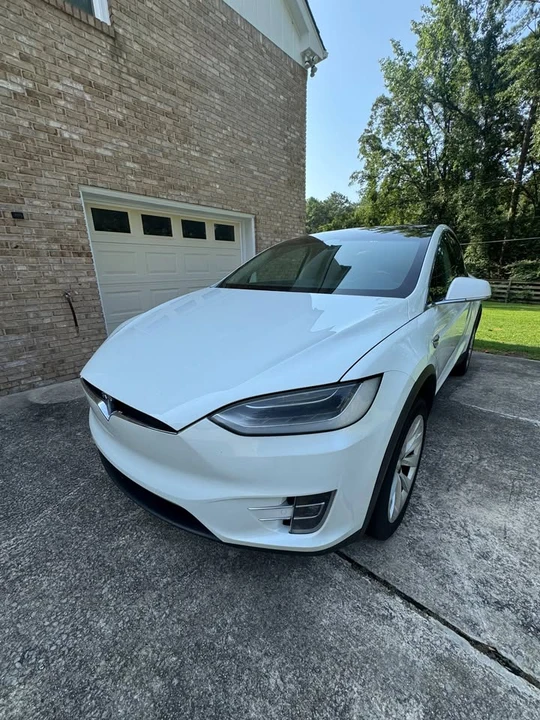 2017 Tesla Model X - Image 18 of 20