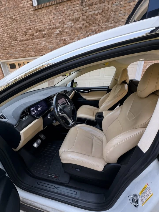 2017 Tesla Model X - Image 7 of 20