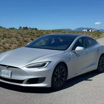 2017 Tesla Model S 75D