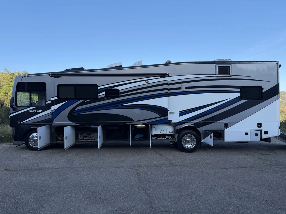 2017 Ford Super Duty 4th Gen - Image 14 of 31