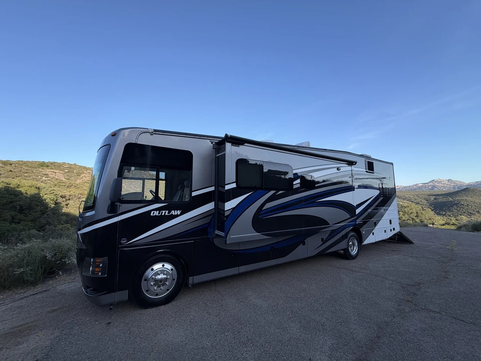 2017 Ford Super Duty 4th Gen - Image 4 of 31