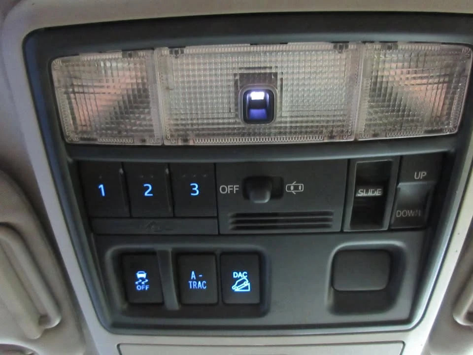 2017 Toyota 4Runner 5th Gen - Image 16 of 20