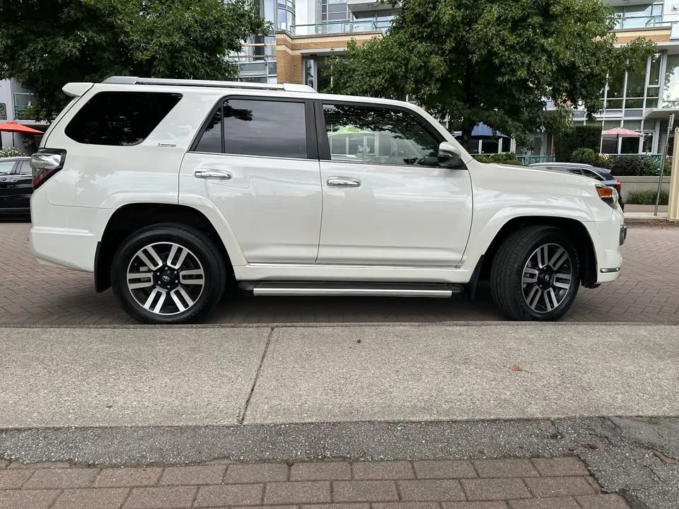 2017 Toyota 4Runner 5th Gen - Image 5 of 20