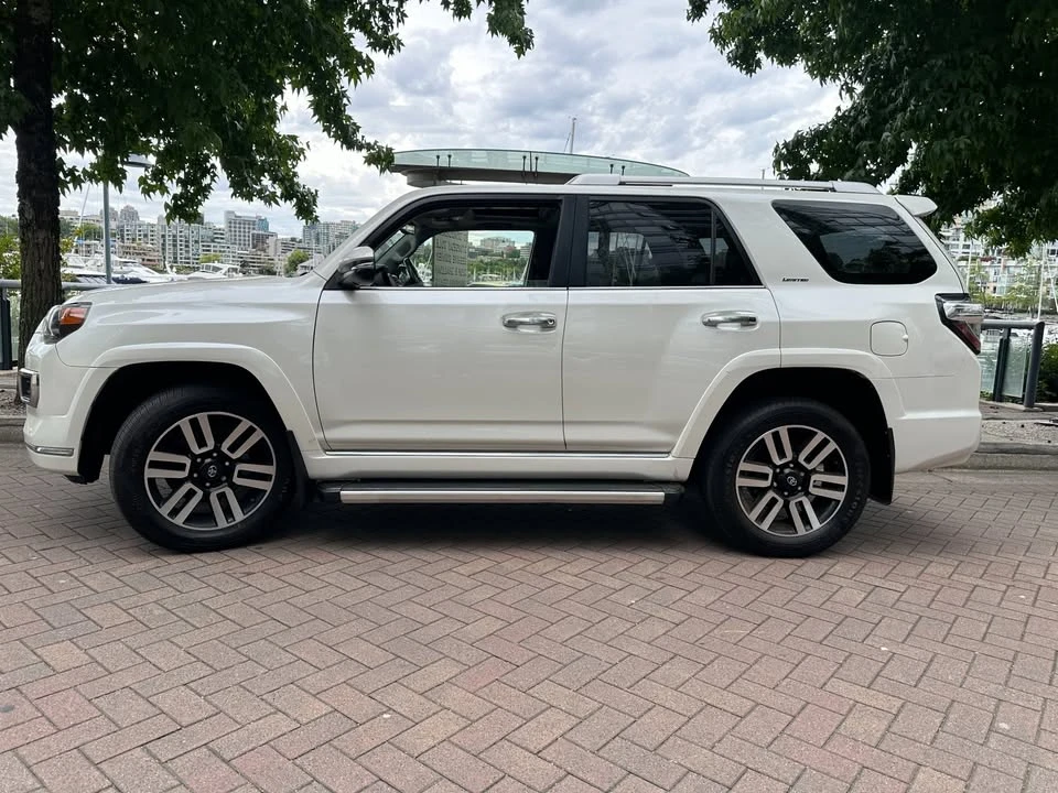 2017 Toyota 4Runner 5th Gen - Image 9 of 20
