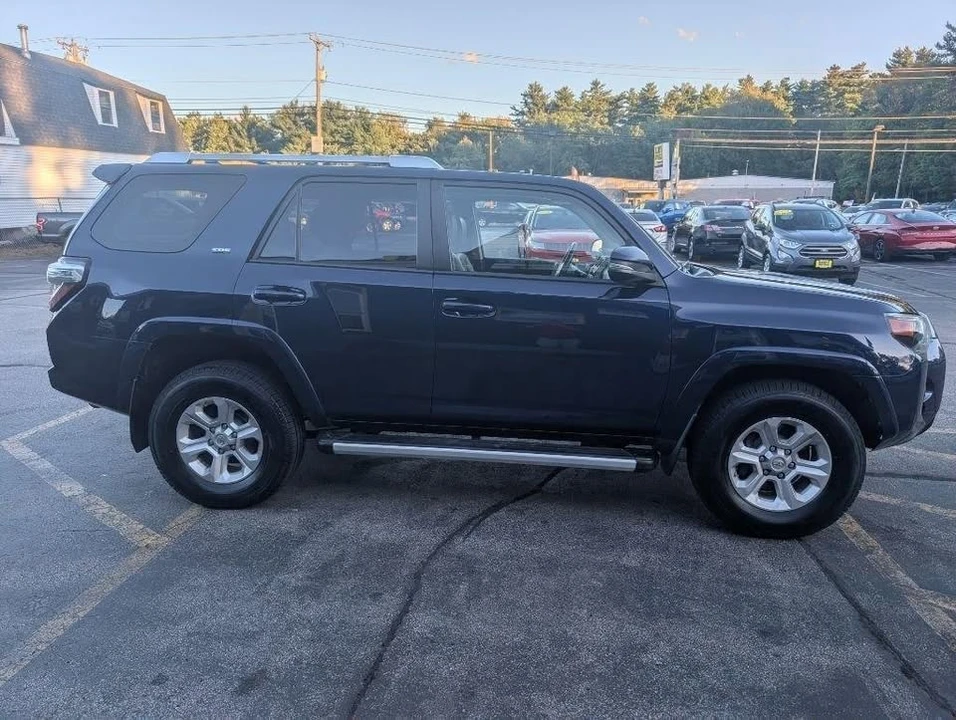 2017 Toyota 4Runner 5th Gen - Image 8 of 19