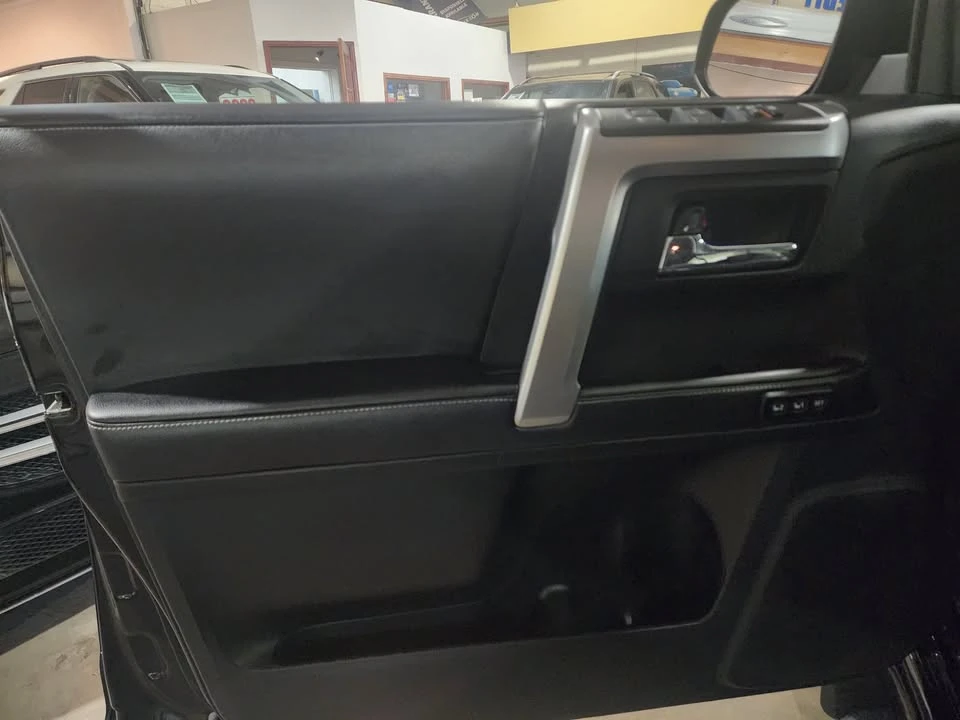 2017 Toyota 4Runner 5th Gen - Image 11 of 20