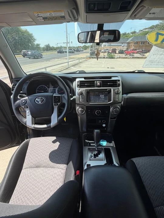 2017 Toyota 4Runner 5th Gen - Image 6 of 7