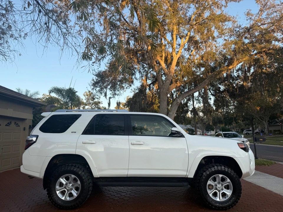 2017 Toyota 4Runner 5th Gen - Image 2 of 21