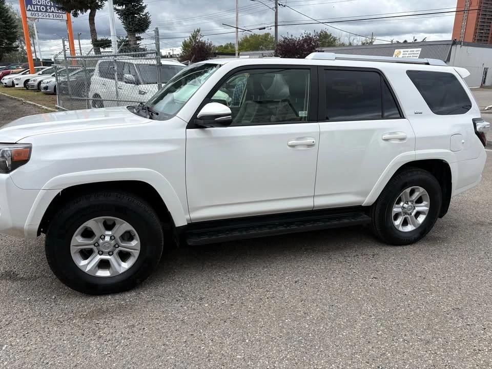 2017 Toyota 4Runner 5th Gen - Image 5 of 17