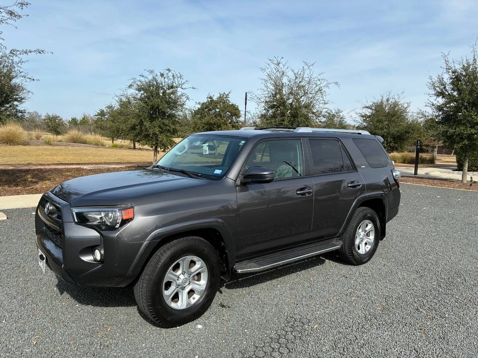 2017 Toyota 4Runner 5th Gen - Image 5 of 13