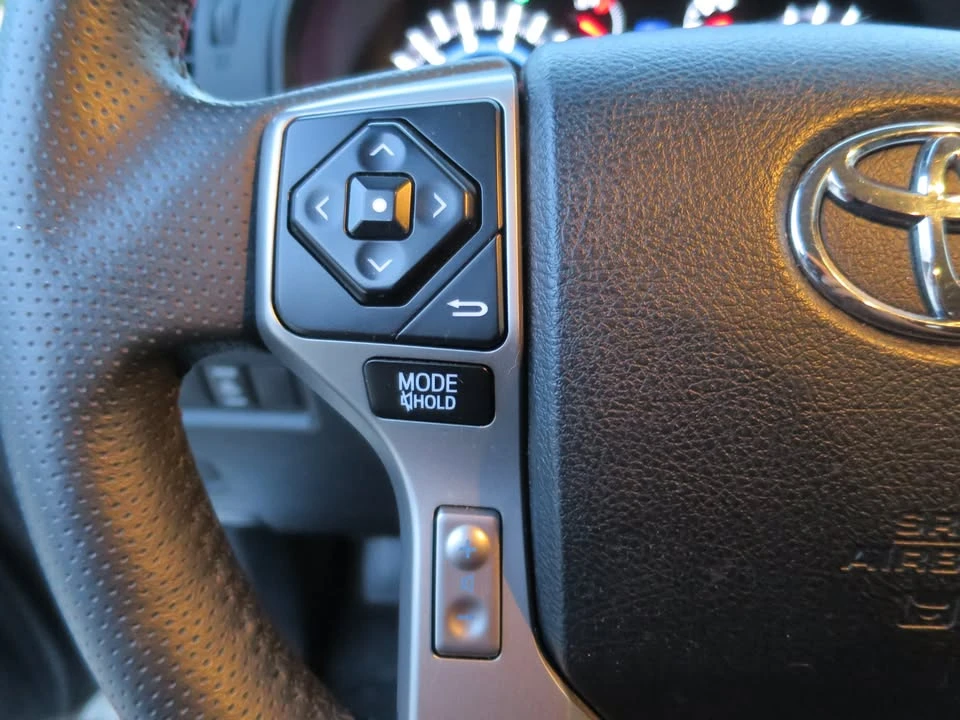 2017 Toyota 4Runner 5th Gen - Image 18 of 20
