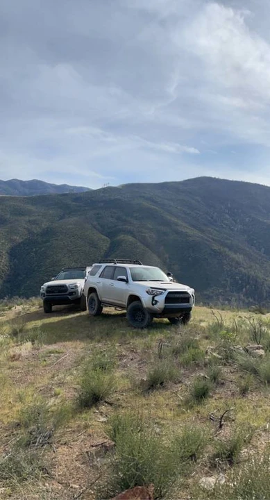 2017 Toyota 4Runner 5th Gen - Image 2 of 8