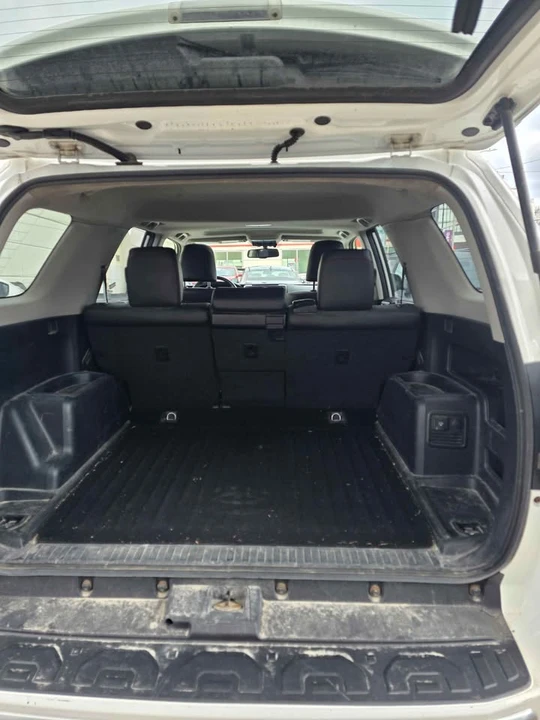 2017 Toyota 4Runner 5th Gen - Image 5 of 10