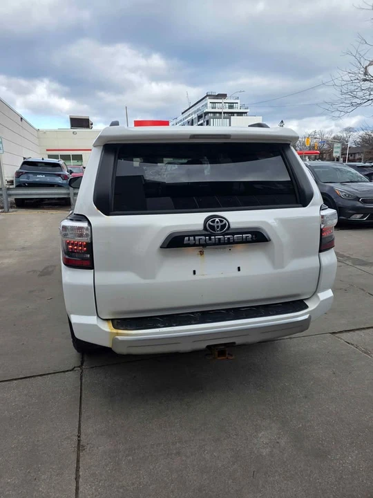 2017 Toyota 4Runner 5th Gen - Image 4 of 10