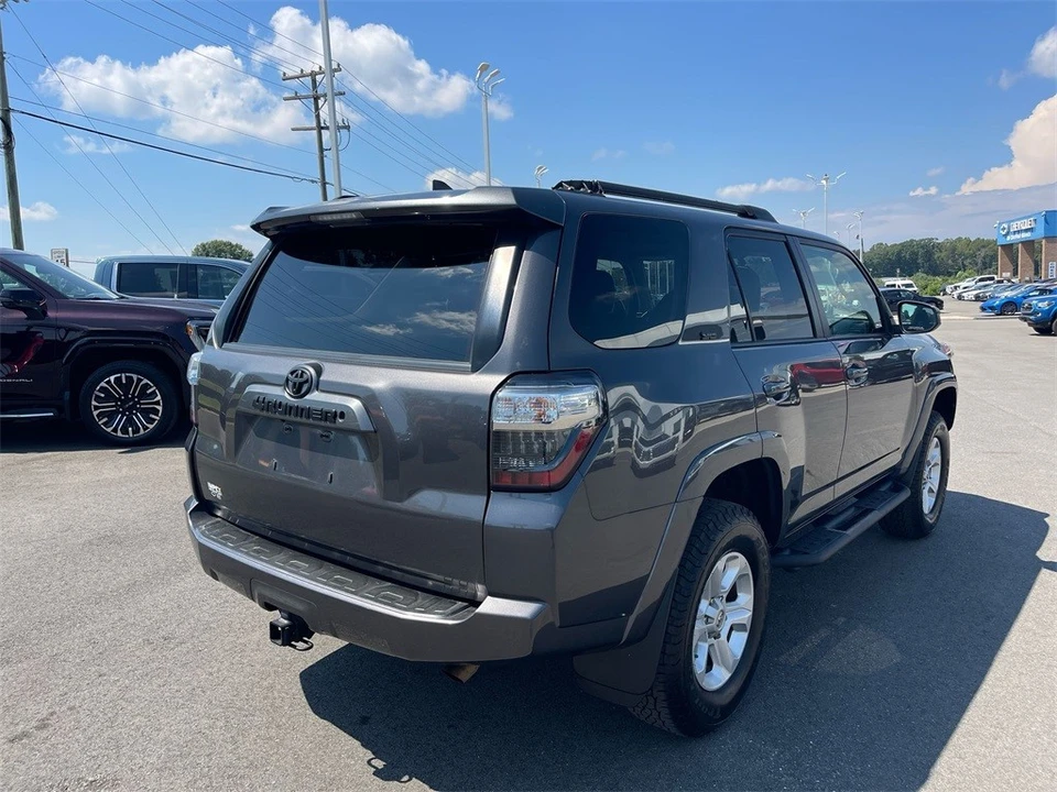 2017 Toyota 4Runner 5th Gen - Image 5 of 12