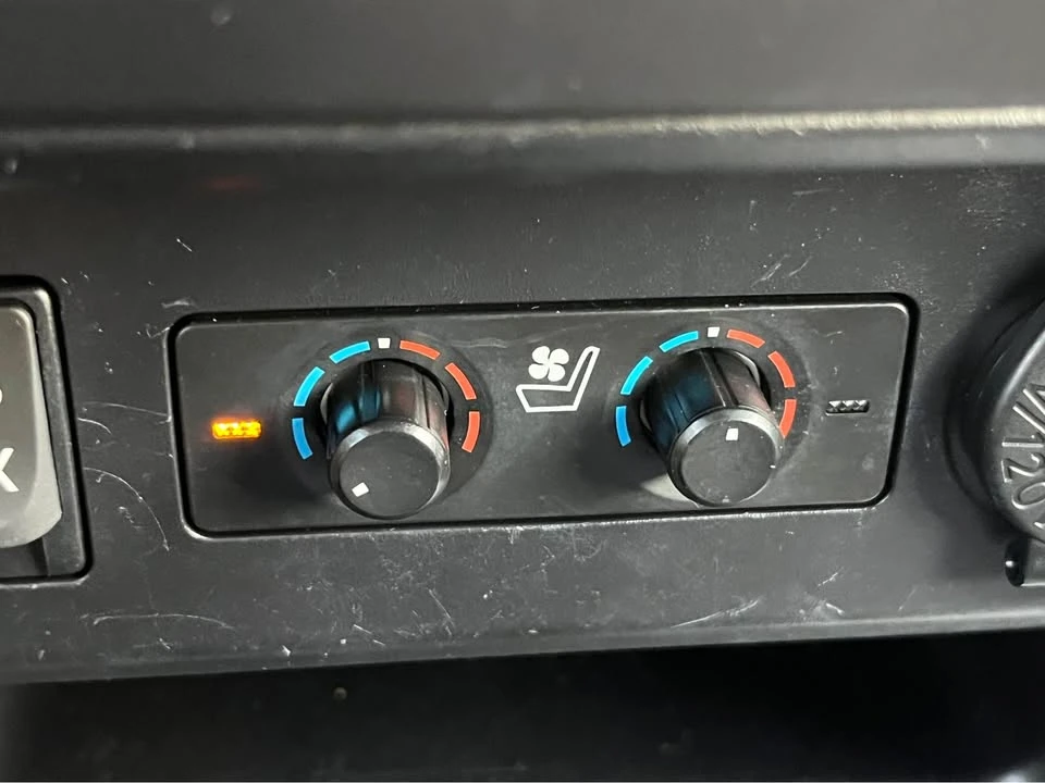 2017 Toyota 4Runner 5th Gen - Image 9 of 12