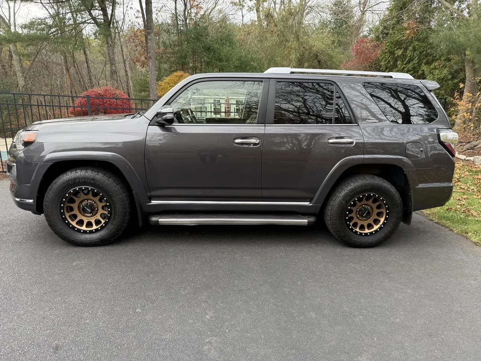 2017 Toyota 4Runner 5th Gen - Image 4 of 21