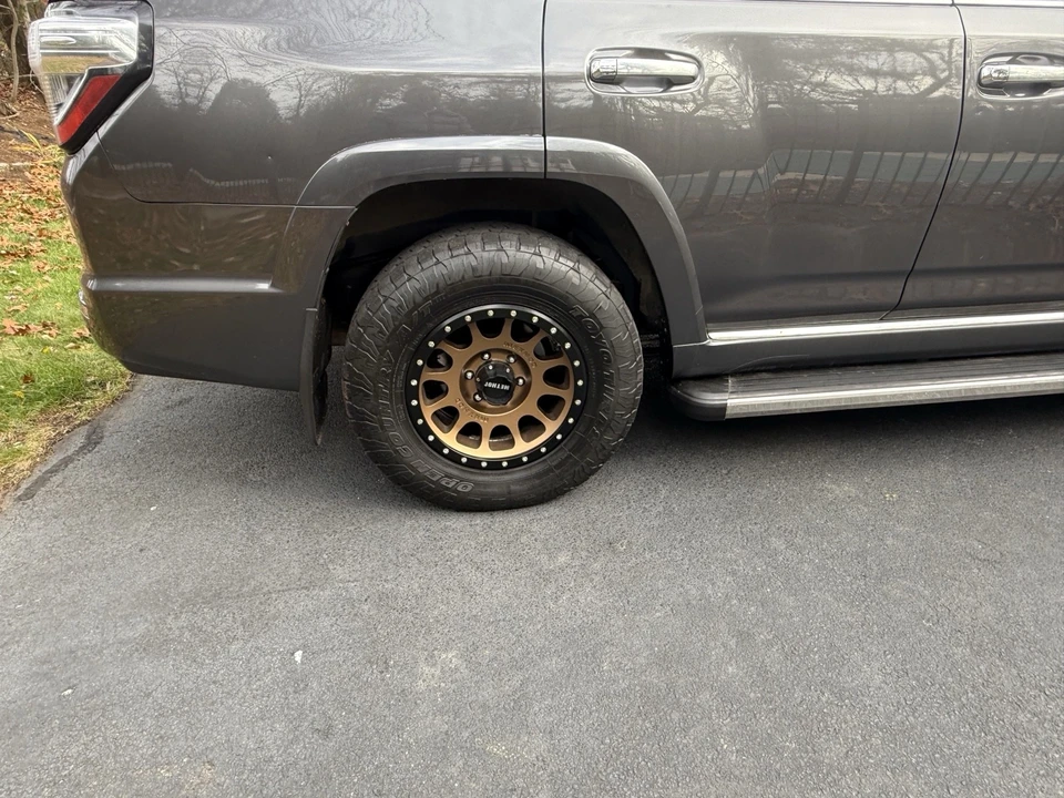 2017 Toyota 4Runner 5th Gen - Image 9 of 21