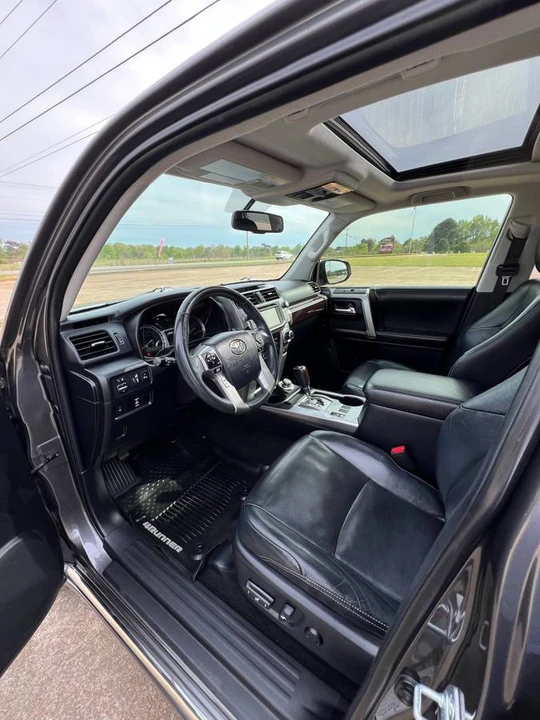 2017 Toyota 4Runner 5th Gen - Image 11 of 23