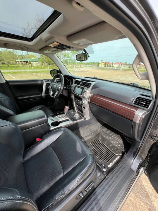 2017 Toyota 4Runner 5th Gen - Image 19 of 23