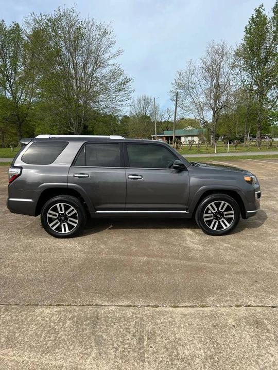 2017 Toyota 4Runner 5th Gen - Image 8 of 23