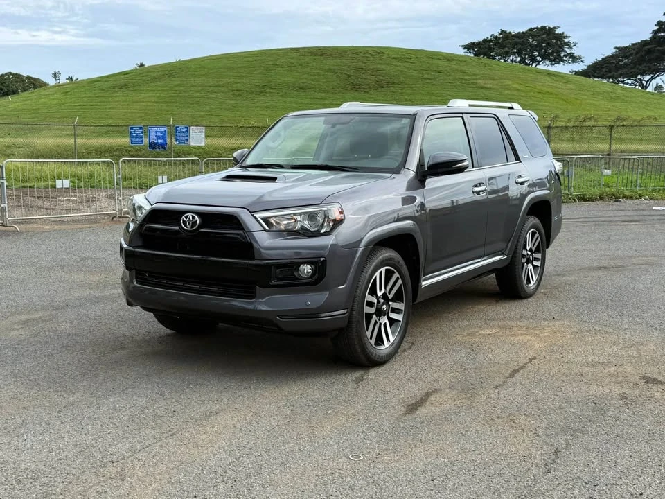 2017 Toyota 4Runner 5th Gen - Image 3 of 17
