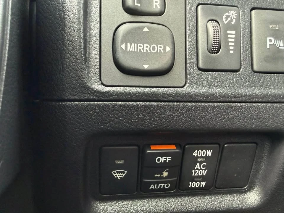2017 Toyota 4Runner 5th Gen - Image 4 of 17