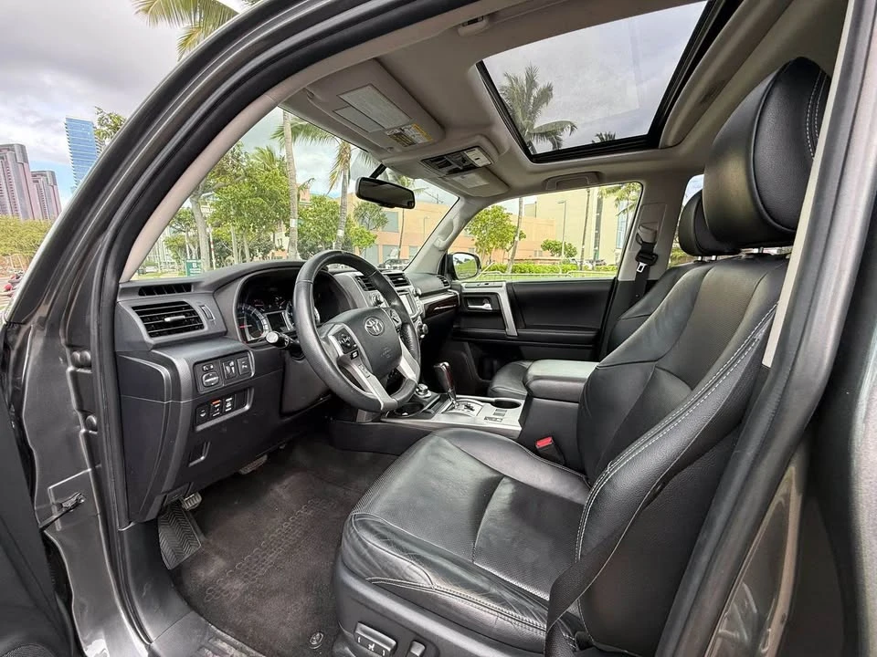 2017 Toyota 4Runner 5th Gen - Image 9 of 17