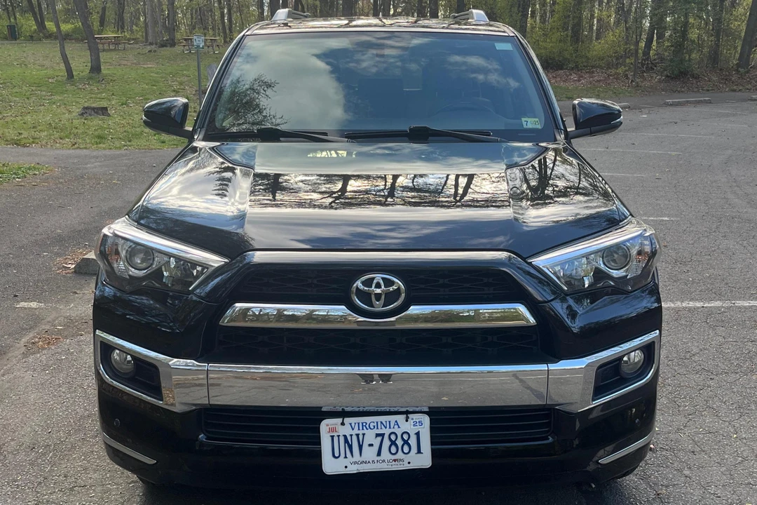 2017 Toyota 4Runner 5th Gen - Image 2 of 31