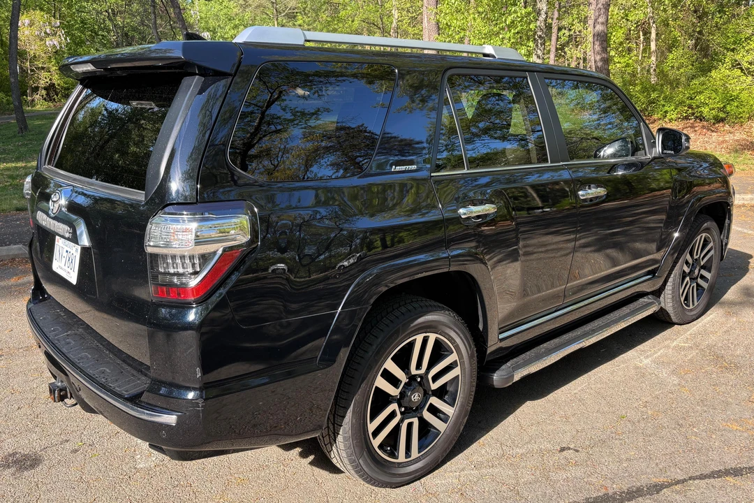 2017 Toyota 4Runner 5th Gen - Image 4 of 31