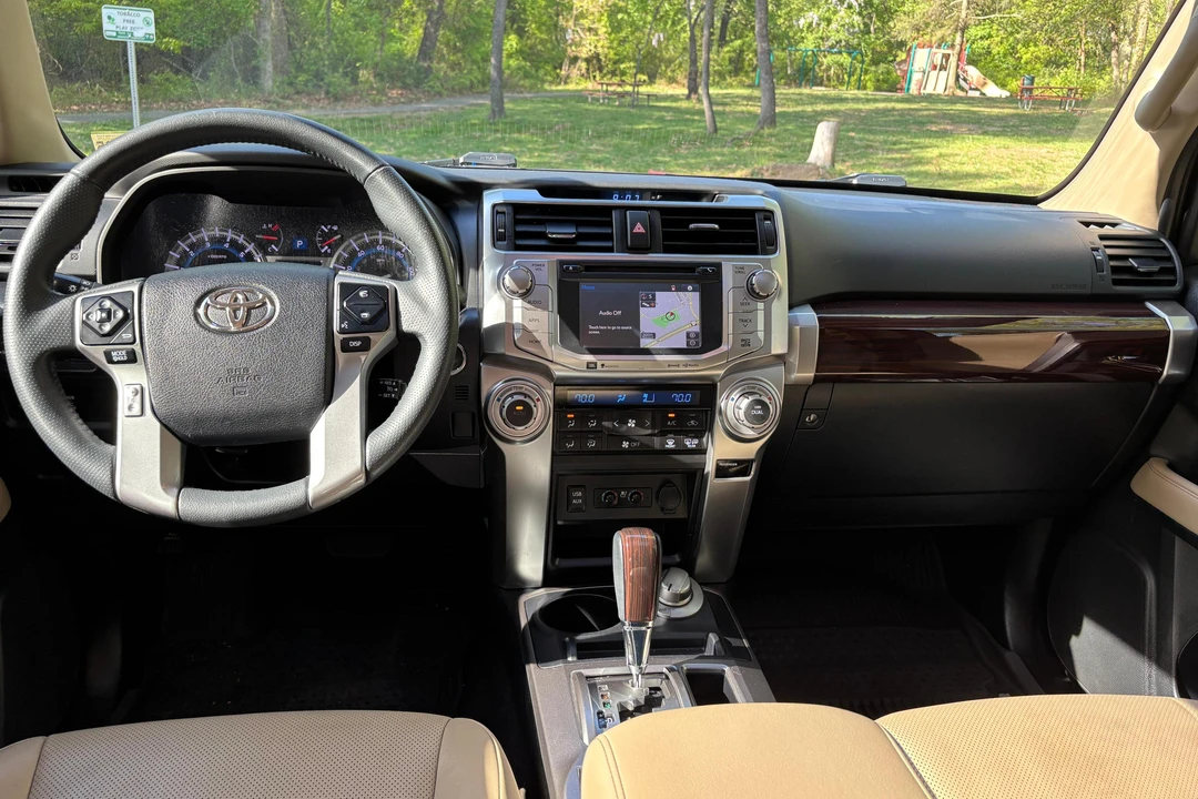 2017 Toyota 4Runner 5th Gen - Image 28 of 31