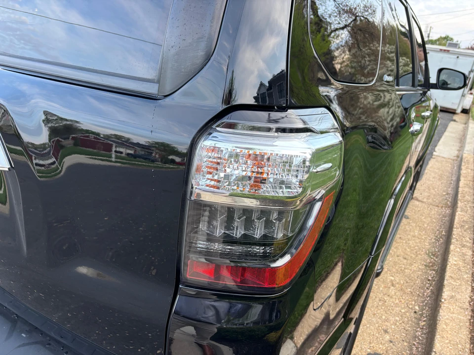 2017 Toyota 4Runner 5th Gen - Image 21 of 31
