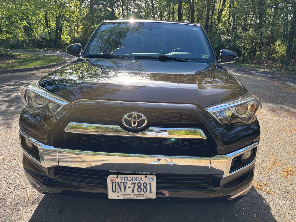 2017 Toyota 4Runner 5th Gen - Image 6 of 31