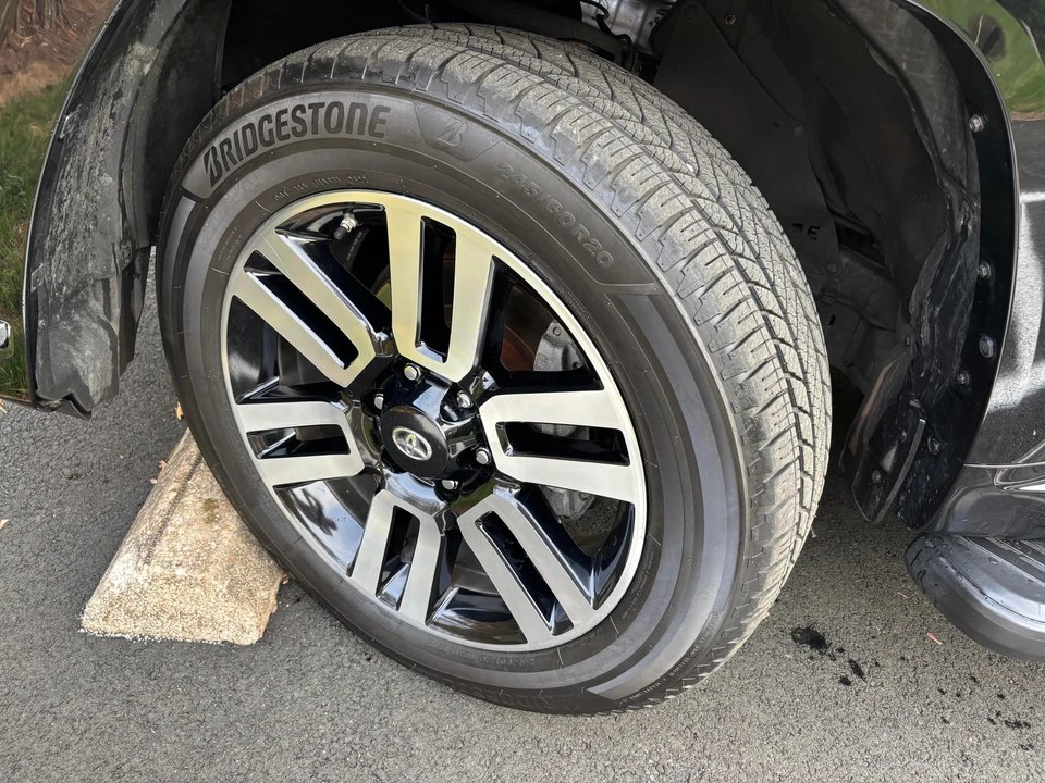 2017 Toyota 4Runner 5th Gen - Image 24 of 31