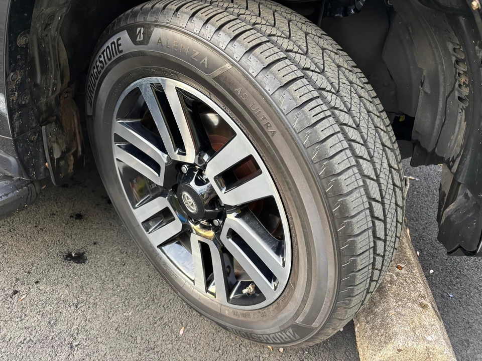 2017 Toyota 4Runner 5th Gen - Image 27 of 31