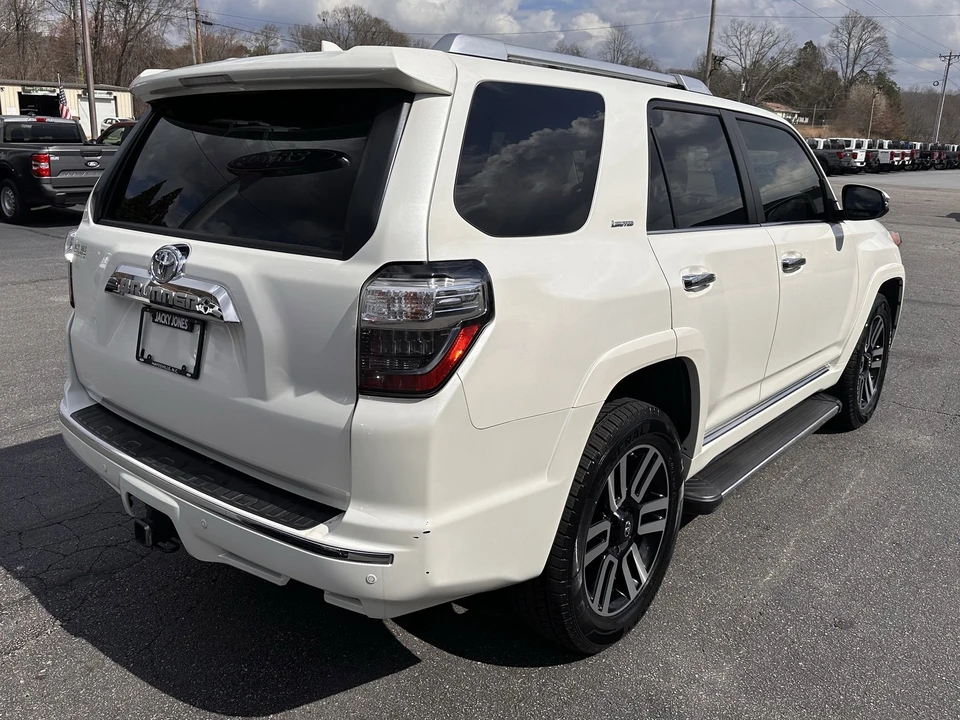 2017 Toyota 4Runner 5th Gen - Image 6 of 12