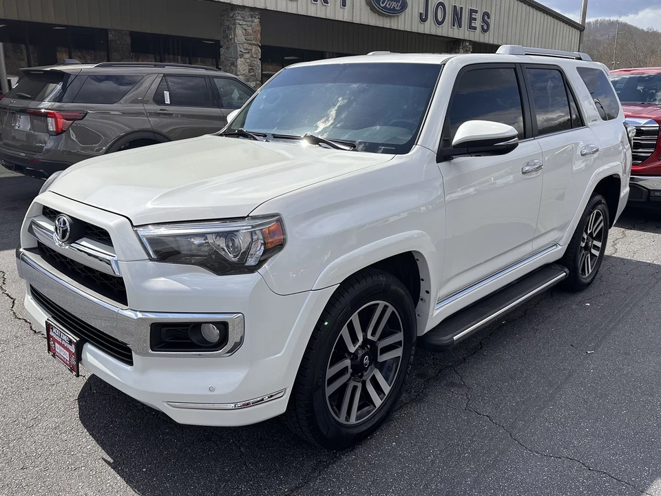 2017 Toyota 4Runner 5th Gen - Image 2 of 12