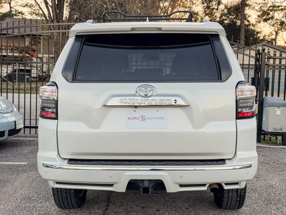 2017 Toyota 4Runner 5th Gen - Image 8 of 12