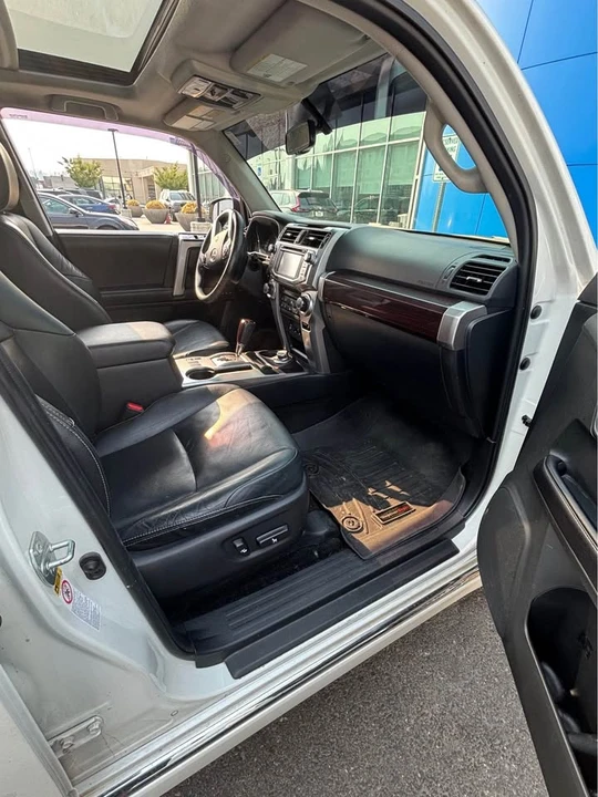 2017 Toyota 4Runner 5th Gen - Image 9 of 14
